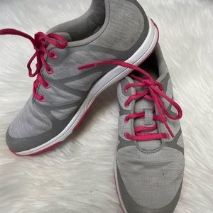 | FootJoy | superflex golf shoes. Size 7.5.